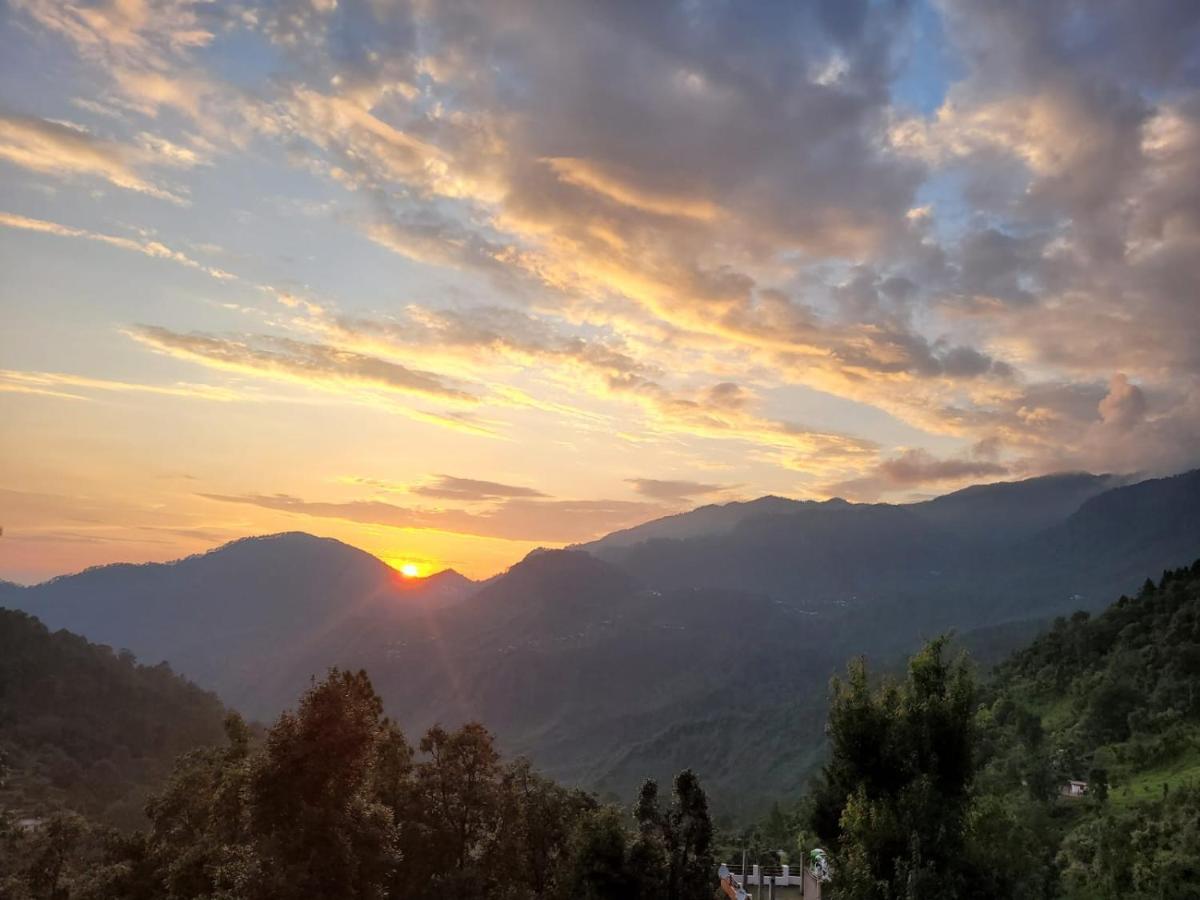 Sh Sunset Resort Nainital Exteriör bild